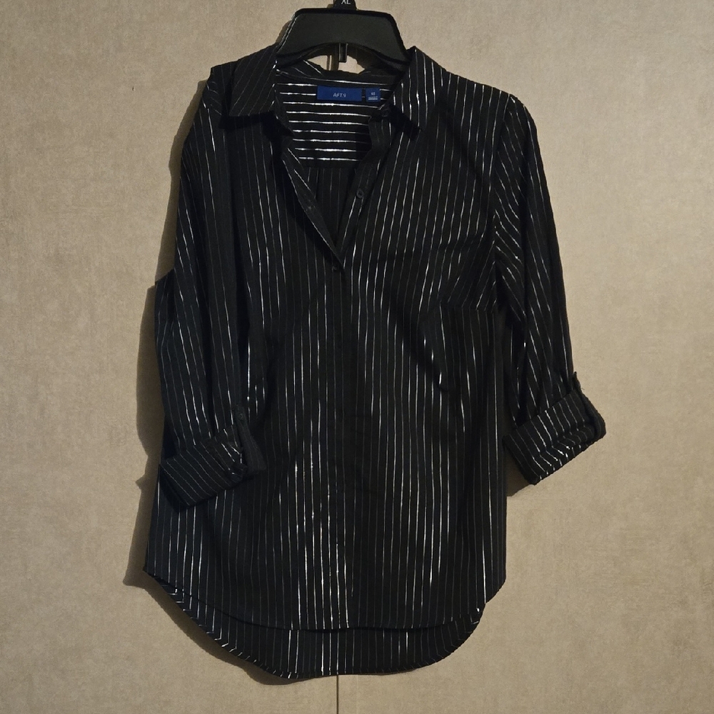 Apt. 9 Black and Silver Striped Button Down Shirt
